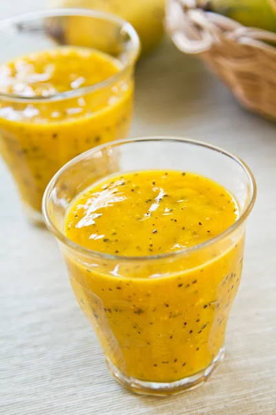 Mango with Passion fruit smoothie — Stock Photo, Image