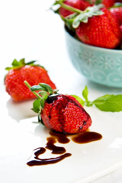 草莓的意大利黑醋汁 — 图库照片