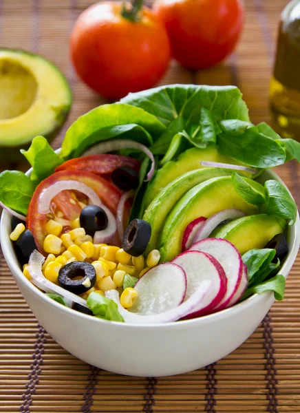 Avocado and sweetcorn salad — Stock Photo, Image