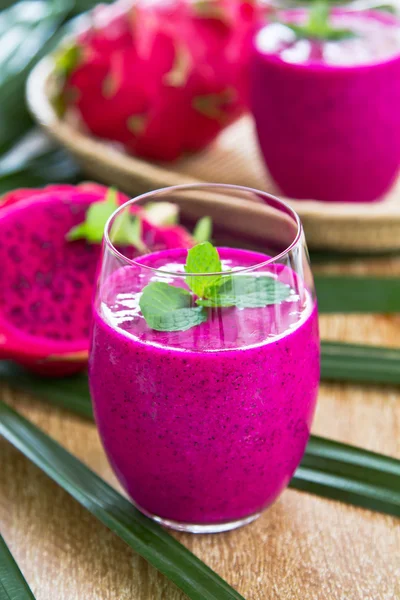 Dragon fruktsmoothie — Stockfoto