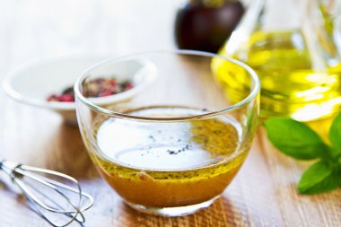 ev yapımı salata sosu