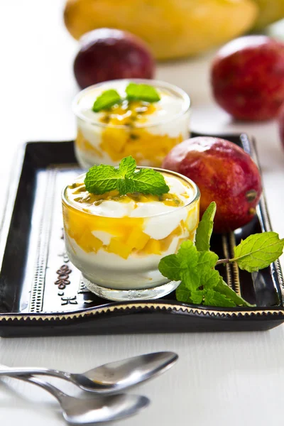 Mango and Passion fruit dessert — Stock Photo, Image