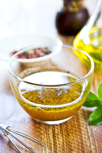 Hemgjord sallad dressing — Stockfoto