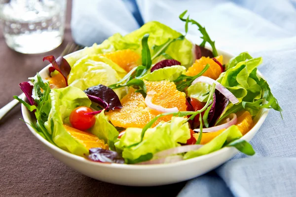 Oranje salade — Stockfoto