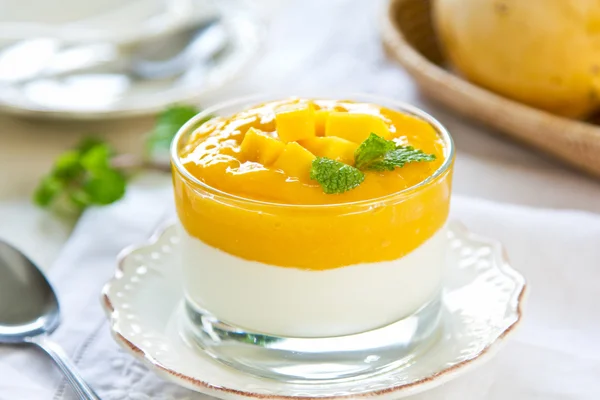 Mango yoğurt