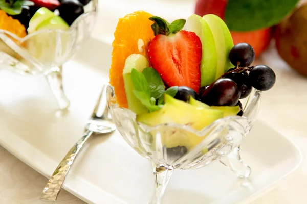 Zdravé ovocný salát — Stock fotografie