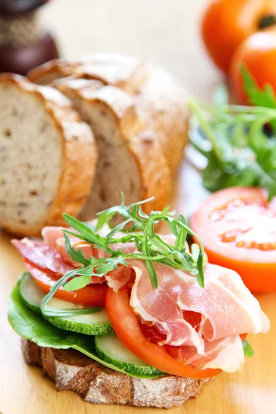 Panino al prosciutto — Foto Stock