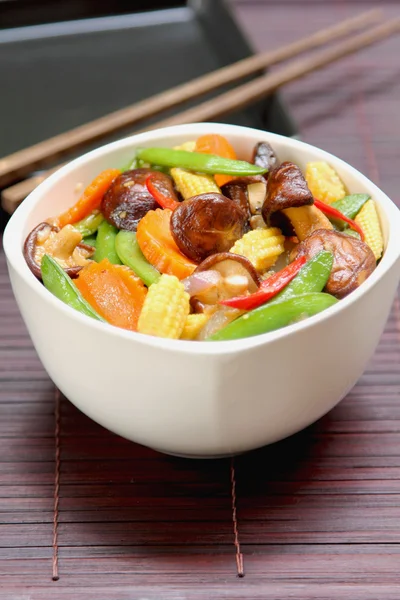 Stir fried vegetable with mushroom — Stock Photo, Image