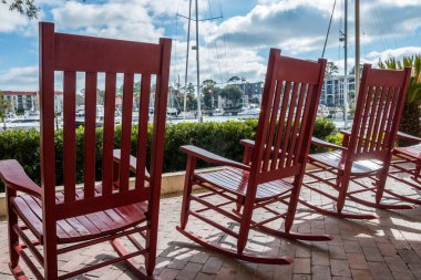 Hilton Head Adası, SC, ABD - 9 Ocak 2020: El değmemiş plajlarıyla tanınan bir şehir