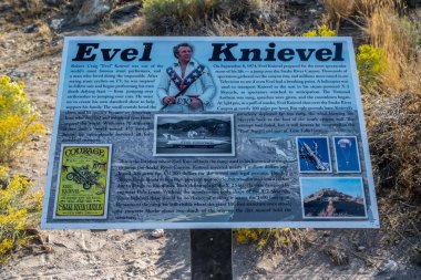 Twin Falls, ID, USA - 12 Eylül 2021: Evel Knievel tabelası