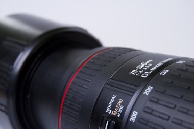 Kamera objektifi 70-300