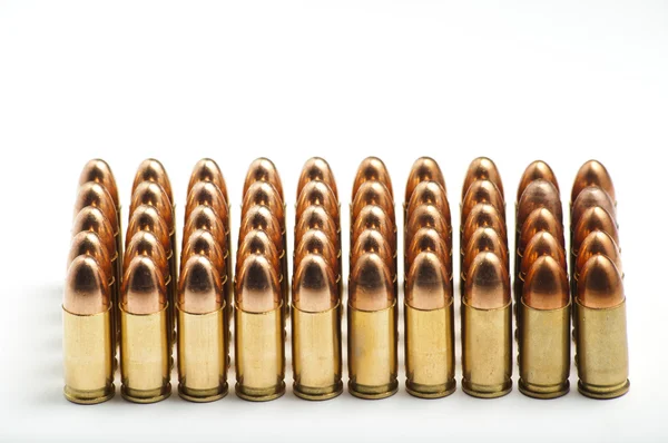 9mm kogels in een rij Rechtenvrije Stockfoto's