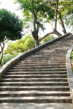 taş merdiven bir geçit