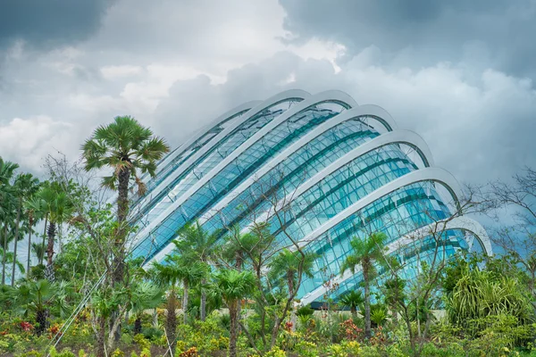 Glazen behuizing, tuinen langs de baai, singapore — Stockfoto