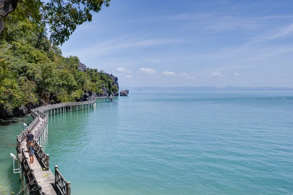 Pulau Gua Cherita, Langkawi, Malásia — Fotografia de Stock