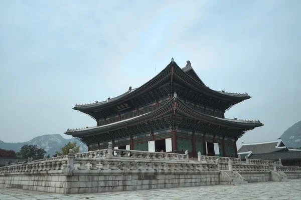Дворец Кёнбокгун, Сеул, Южная Корея — стоковое фото