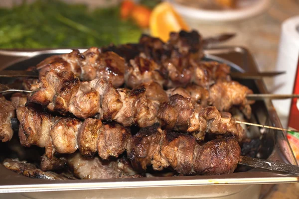 Carne caldă, kebab shish — Fotografie, imagine de stoc