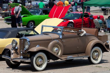 1932 chrysler serisi ci