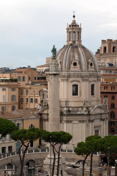 Trajans kolumn i Rom, Italien — Stockfoto