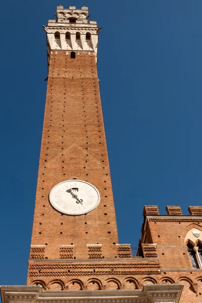 Torre del Mangia em Siena, Italia — Fotografia de Stock