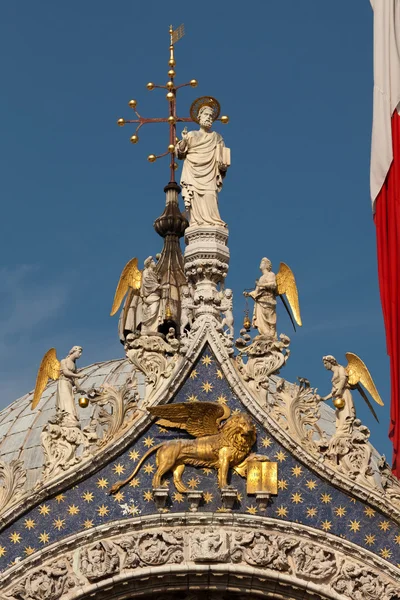 St mark und engel — Stockfoto