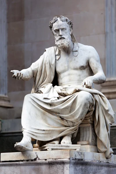 Statue d'un philosophe — Photo