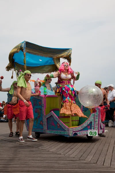 Парад русалок Кони-Айленда — стоковое фото