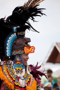 Aztek dansçı pow wow Festivali