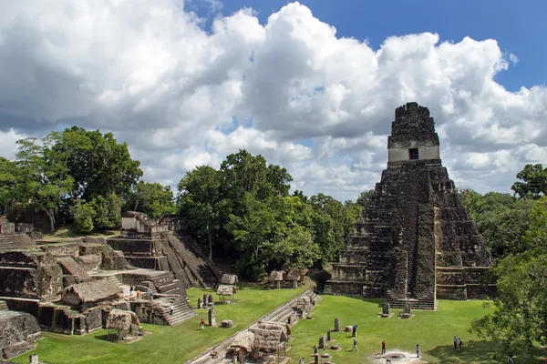 Templo del Gran Jaguar en Tikal Fotos De Stock