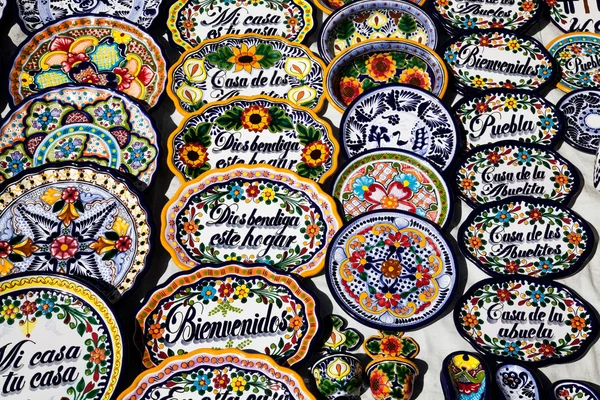 Souvenirs mexicains en vente — Photo