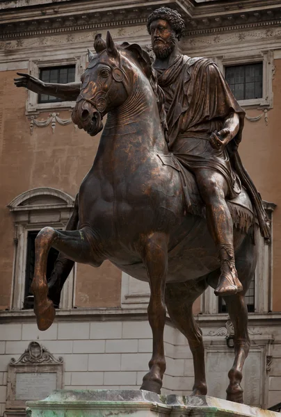 Marcus aurelius Kaptan üzerinde atlı heykeli kopyası — Stok fotoğraf