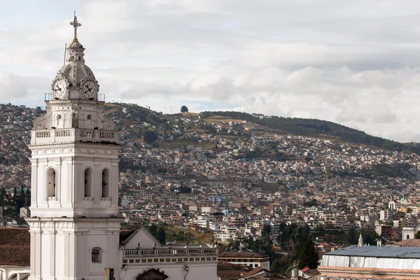 Santo domingo kyrkan i quito, ecuador — Stockfoto