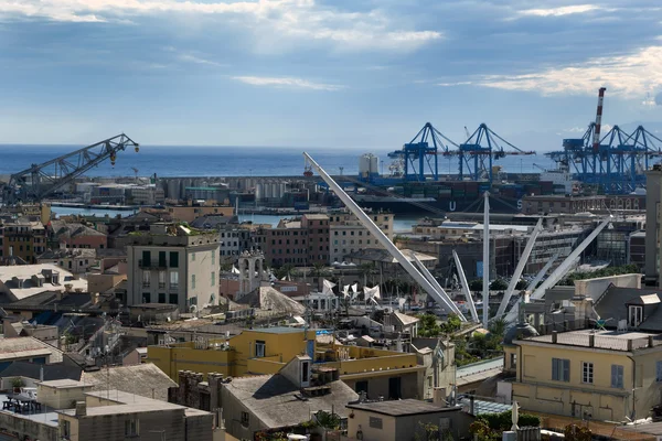 Genova, italský přístav — Stock fotografie