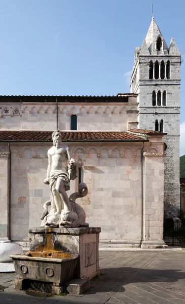 Fonte do século XVI com uma estátua de Andrea Doria como Netuno — Fotografia de Stock