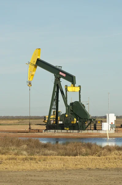 Poços de petróleo em Dakota do Norte — Fotografia de Stock