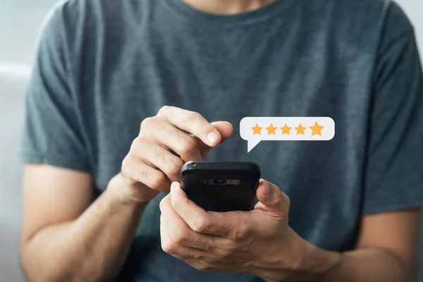 Close Man Customer Giving Five Star Rating Smartphone Review Service — Stock Photo, Image