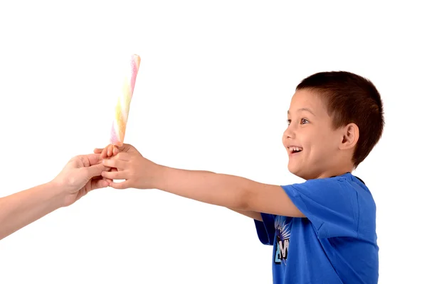 Enfant demande une crème glacée — Photo