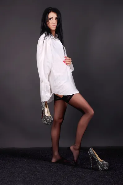 Chica en una camisa blanca — Foto de Stock