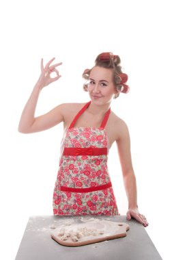 kadın stüdyoda pişirme