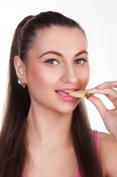 The girl holds pineapple — Stock Photo, Image