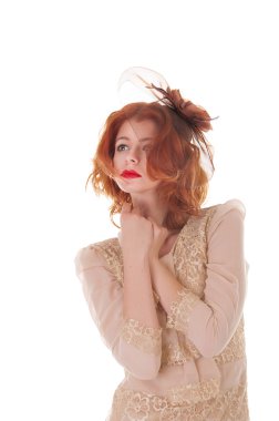 güzel bir kız bej elbise ve peçe