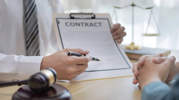 Advogado Advogado Introduziu Requisitos Legais Papelada Entrou Com Uma Ação — Fotografia de Stock