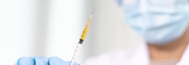 Doktorlar ciddi hastalıkların yayılmasını önlemek için antiretroviral ilaçlar hazırlıyorlar, antibiyotikler grip konseptinin yeni türünü engelliyor.