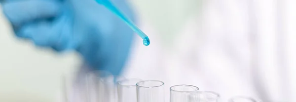 Scientists Carrying Blue Chemical Test Tubes Prepare Determination Chemical Composition — Stock Photo, Image