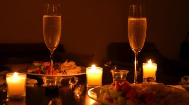 romantik bir akşam yemeği