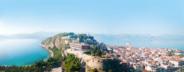 City of Nafplion and Bourtzi fortress — Stock Photo, Image