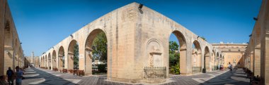 valleta Kalesi, malta, barrakka bahçeleri arcades Panoraması