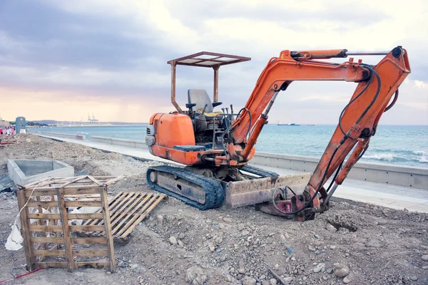 Tom grävmaskin i larnaca — Stockfoto