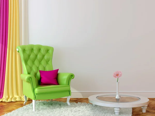 Groene fauteuil in het interieur — Stockfoto