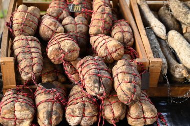 Korsika 'da bir pazar yerinde Coppa' nın yakın çekimi.